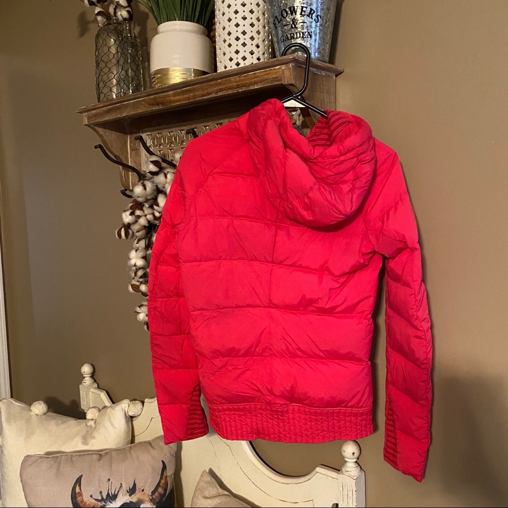 Lululemon fluffed up pullover - Picture 3 of 6